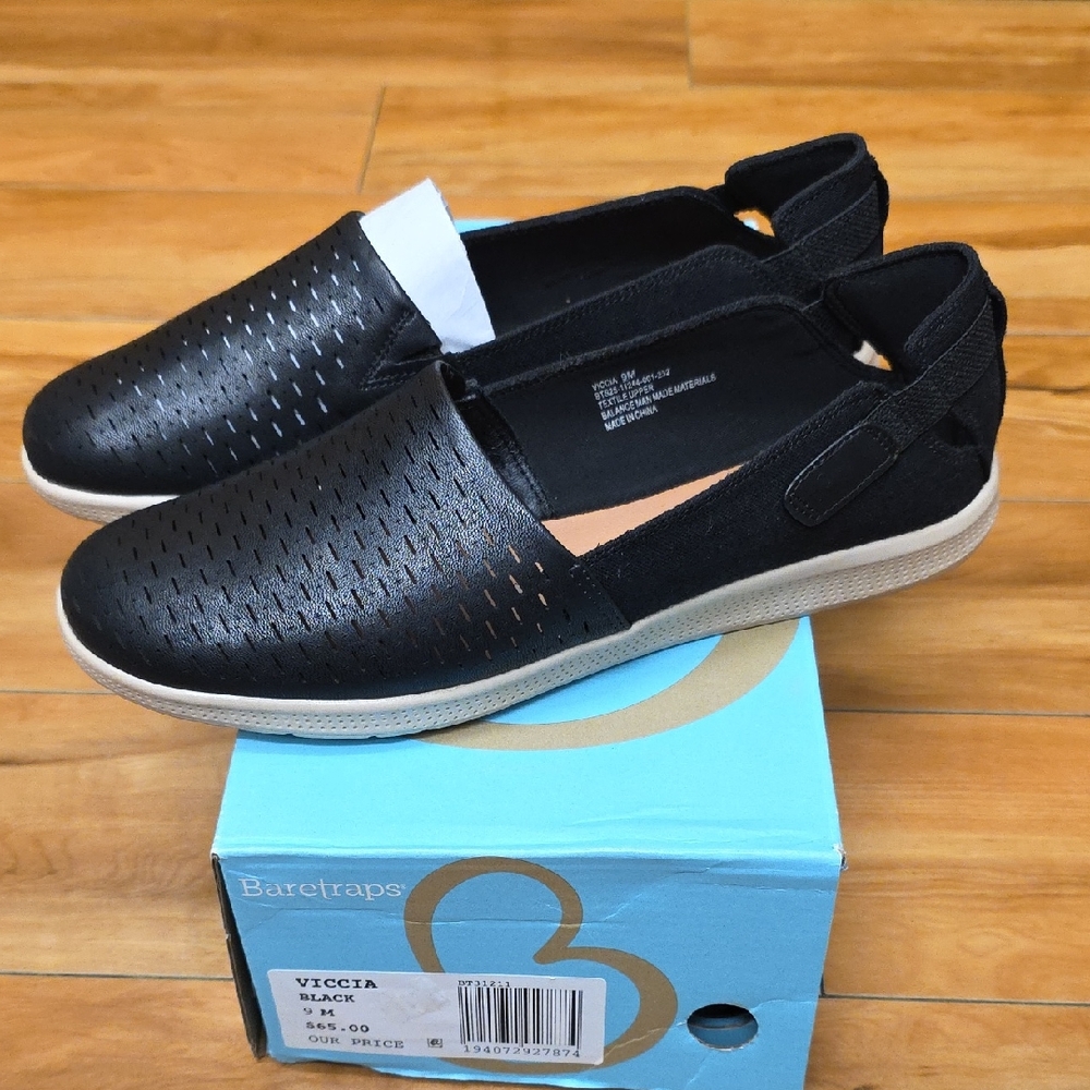 Baretraps Viccia Black Round Closed Toe Perforated Slip-On Shoe Size 9 NEW